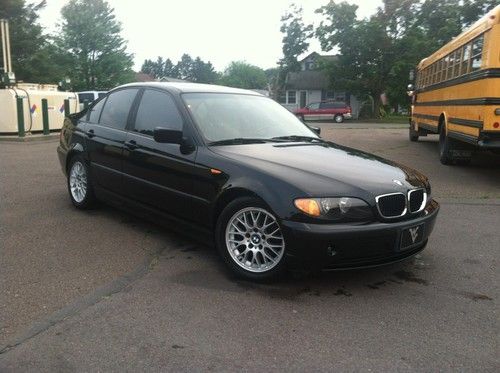 2002 bmw 325i (absolutely flawless)