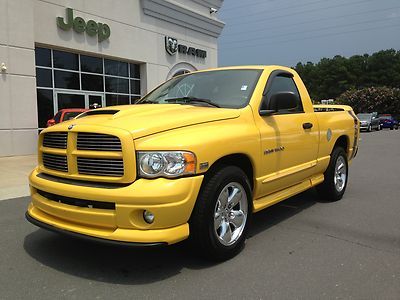 2004 dodge ram 1500 rumble bee***5.7 hemi v8***4x2