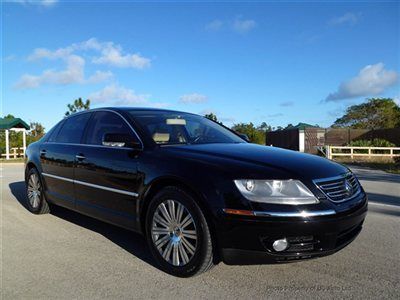 V8  4x4 awd  navi  leather clean florida bently chassis audi power s/r vw mint