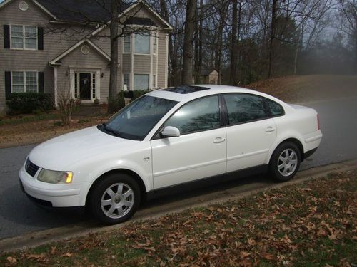 2001 volkswagen passat gls sedan 4-door 1.8l