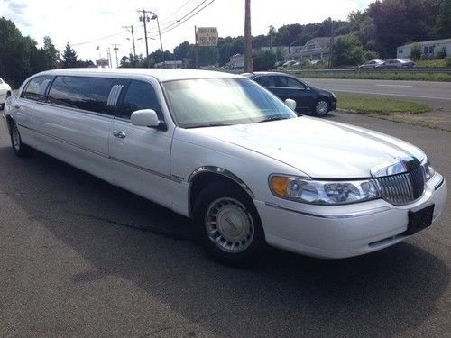99 lincoln town car executive 100" super stretch limo low miles private no reser