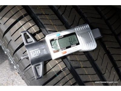 NEW TIRES! VERY CLEAN! One Owner - Remote Start - Sunroof - Premium Cloth Seats, image 13