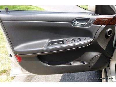 NEW TIRES! VERY CLEAN! One Owner - Remote Start - Sunroof - Premium Cloth Seats, image 16