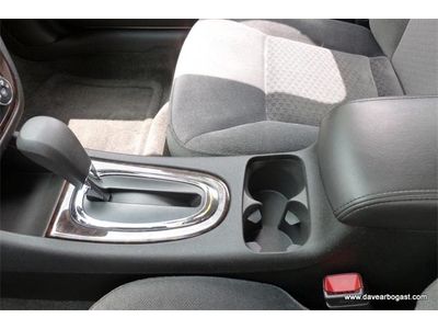 NEW TIRES! VERY CLEAN! One Owner - Remote Start - Sunroof - Premium Cloth Seats, image 27
