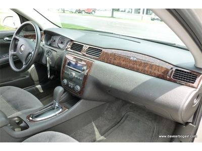 NEW TIRES! VERY CLEAN! One Owner - Remote Start - Sunroof - Premium Cloth Seats, image 32