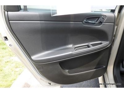 NEW TIRES! VERY CLEAN! One Owner - Remote Start - Sunroof - Premium Cloth Seats, image 35