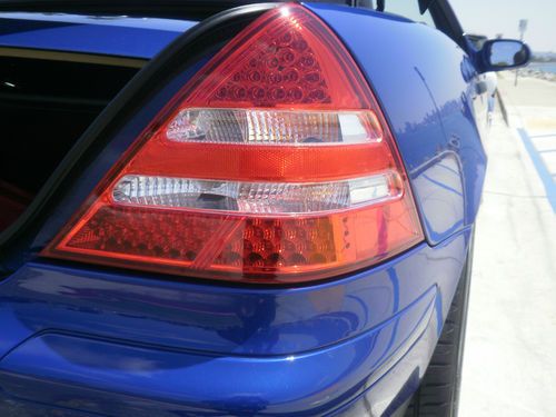 Mercedes SLK230 Hardtop Convertible **CREAM PUFF**, image 17