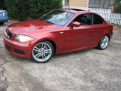 M sport pkg.**6 speed**heated seats**clean carfax**  buy it now!!!!