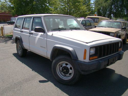 2000 jeep cherokee se sport utility 4-door 4.0l