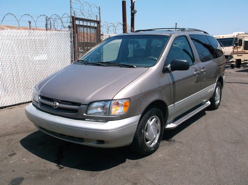 1999 toyota sienna, no reserve