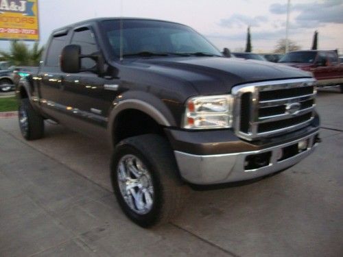 2005 ford super duty f-250 crew cab lariat 4wd fx4