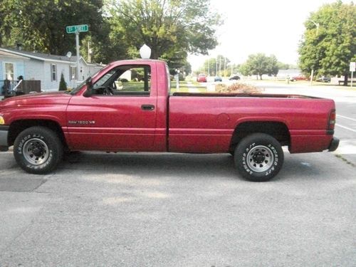 1997 dodge ram 1500  low low miles!!!