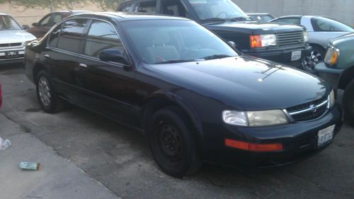 1998 nissan maxima gle sedan 4-door 3.0l