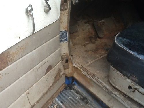 1954 Chevrolet pickup truck ,3800, 9ft bed, image 4