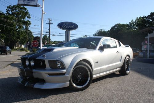 2005 ford mustang gt premium 9xxx miles custom paint kenne bell 2.4 5 speed