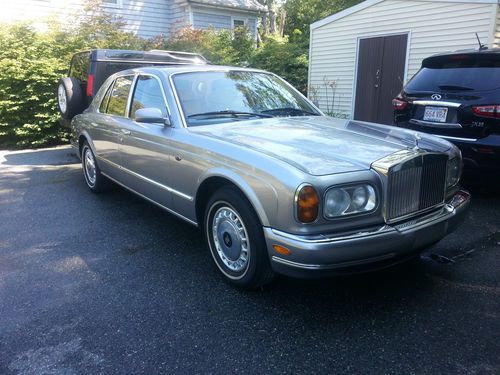 Luxury rolls royce low miles very rare