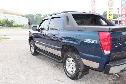 2005 chevrolet avalanche 1500 z71 crew cab pickup 4-door 5.3l