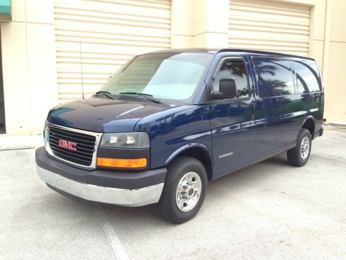 2004 gmc savana 2500 cargo van, rare color and options, low mies, nice