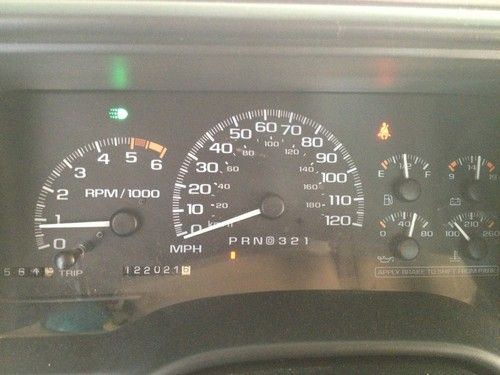 1999 GMC Yukon Denali 4 Door, image 4