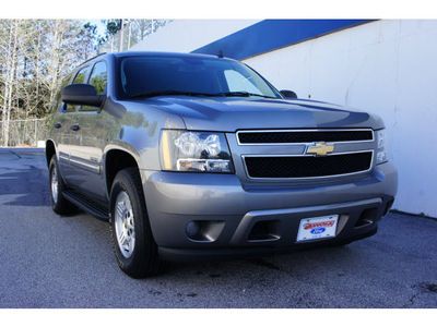 2008 tahoe ls time for summer vacation garage kept smoke free clean tow package