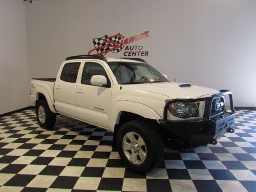 4wd,white,aftermarket