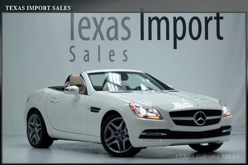 2013 slk250 3k miles,premium pkg.airscraf,18-inch wheels,1.49% financing