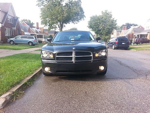 2010 dodge charger sxt sedan 4-door 3.5l 61k! very nice and clean! 9500 or best