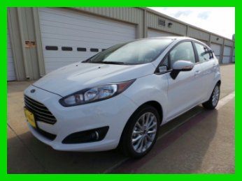 2014 se new 1.6l i4 16v manual fwd hatchback premium