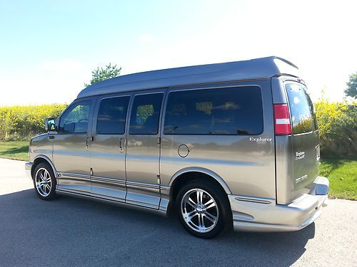 2007 gmc savanna luxury hightop 1 owner