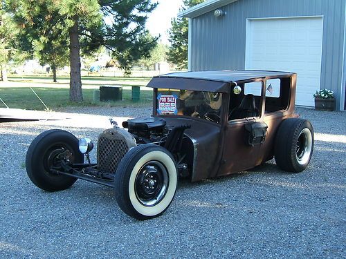 Cool 1925 ford model t , 2 door sedan rat rod trophy winner 350/350.