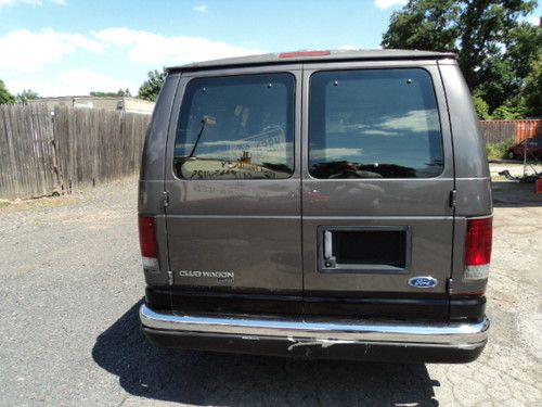 1995 Club Wagon HANDICAP CHAIR LIFT Dual A/C &Heat Runs & Looks Super NO RESERVE, image 7