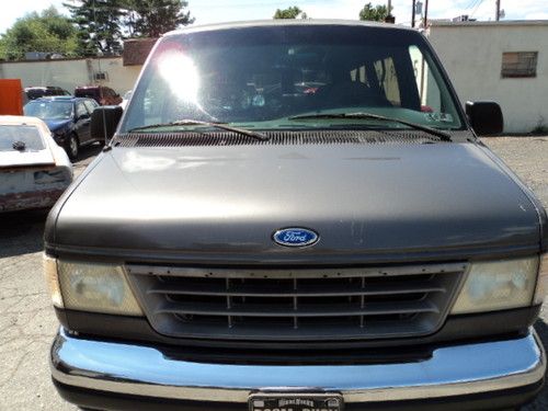 1995 Club Wagon HANDICAP CHAIR LIFT Dual A/C &Heat Runs & Looks Super NO RESERVE, image 16