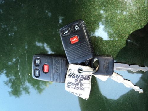 1995 Club Wagon HANDICAP CHAIR LIFT Dual A/C &Heat Runs & Looks Super NO RESERVE, image 21