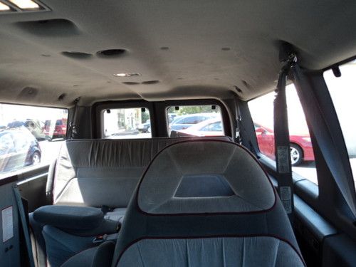 1995 Club Wagon HANDICAP CHAIR LIFT Dual A/C &Heat Runs & Looks Super NO RESERVE, image 23