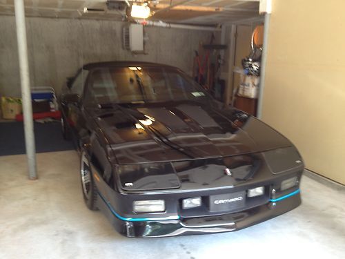 1989 camaro iroc-z, 305 v8 w/tuned port injection, auto, a/c, pw, pl