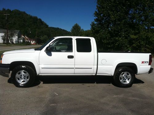 2004 chevrolet silverado 1500 z71 extended cab pickup 4-door 5.3l