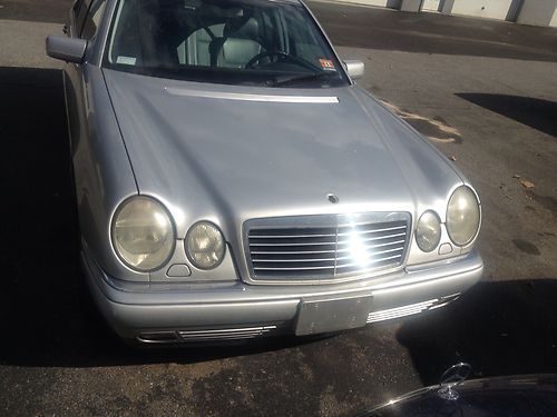 1999 mercedes-benz e320 base sedan 4-door 3.2l