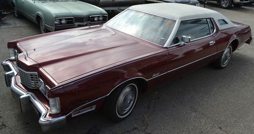 1974 ford thunderbird 2 door coupe - red