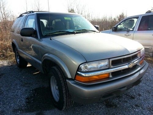 2001 chevrolet blazer 2dr 2wd (cooper lanie 317-839-6541)