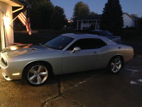 2009 dodge srt8 challenger no reserve