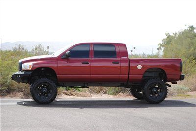 Lifted 2006 dodge ram 2500 5.7 hemi larmie ....lifted dodge mega cab hemi