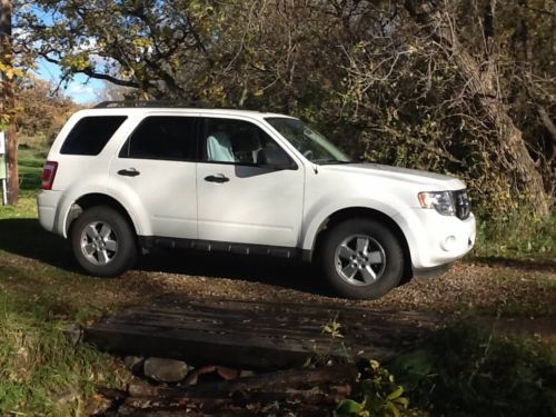 2010 ford escape xlt sport utility 4-door 3.0l