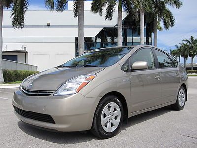 Florida super low 64k hybrid navigation rear camera smart key 50+mpg !!!