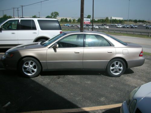 2000 lexus es300 base sedan 4-door 3.0l - only 109k miles!!!