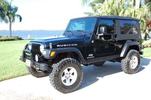 Unlimited rubicon lj   20,700 miles    only 2 owners