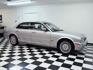 2005 jaguar xj8 lwb vanden plas with only 15k original miles with fac navi