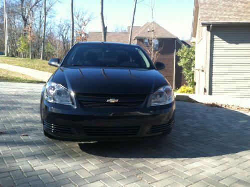 2010 chevrolet cobalt lt coupe 2-door 2.2l black granite metallic / ebony int.