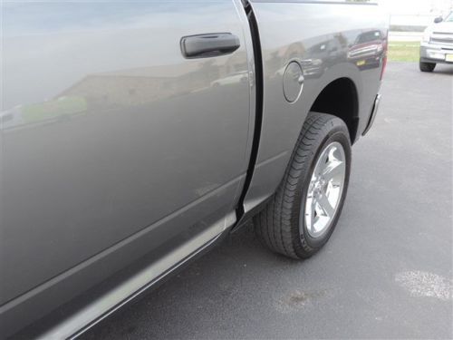 ST 5.7L CD 4X4 Power Steering ABS 4-Wheel Disc Brakes Steel Wheels AM/FM Stereo, image 7