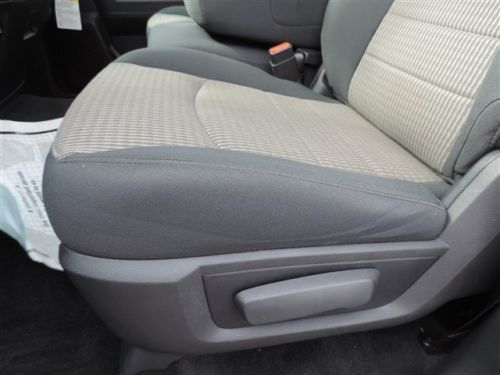 ST 5.7L CD 4X4 Power Steering ABS 4-Wheel Disc Brakes Steel Wheels AM/FM Stereo, image 17