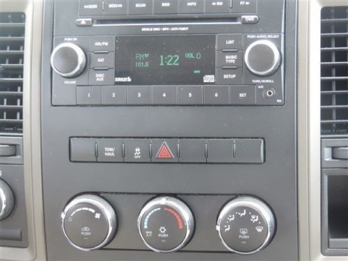 ST 5.7L CD 4X4 Power Steering ABS 4-Wheel Disc Brakes Steel Wheels AM/FM Stereo, image 25